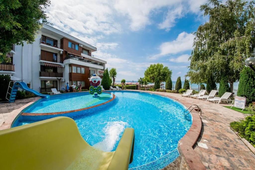 Messambria Fort Beach - Premium Apartments Elenite Exteriör bild