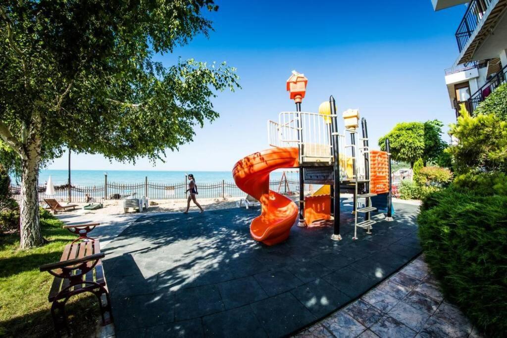 Messambria Fort Beach - Premium Apartments Elenite Exteriör bild