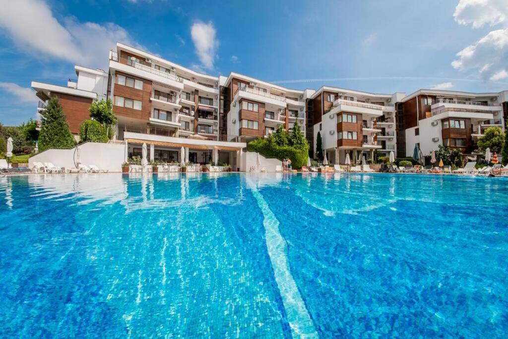Messambria Fort Beach - Premium Apartments Elenite Exteriör bild